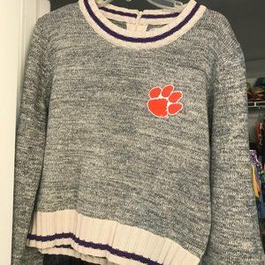 Renu Clemson cropped sweater size XL